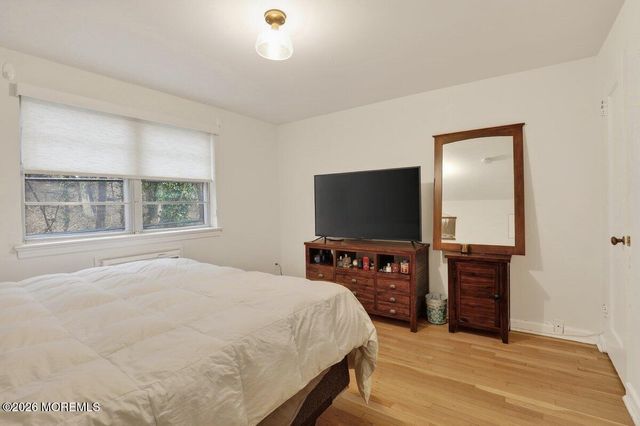 98 Manor Drive, Red Bank, NJ 07701