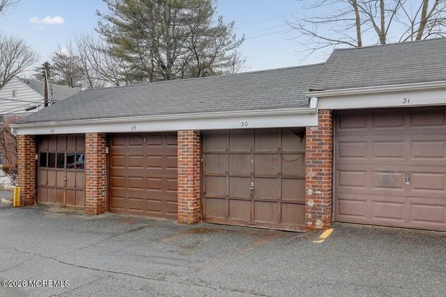98 Manor Drive, Red Bank, NJ 07701