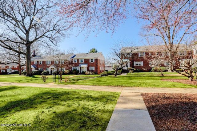 98 Manor Drive, Red Bank, NJ 07701