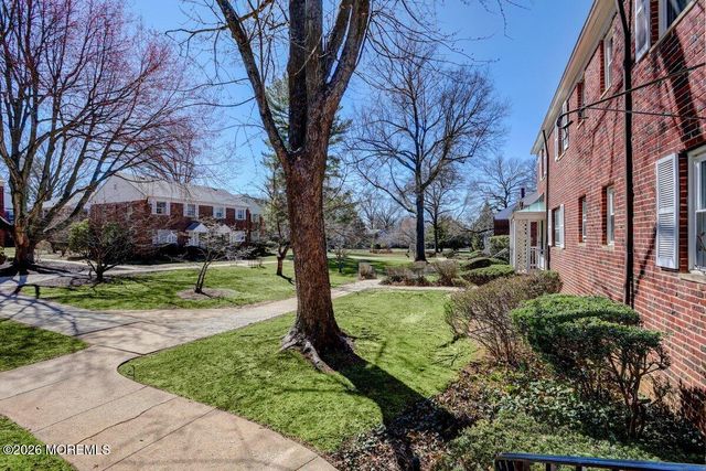 98 Manor Drive, Red Bank, NJ 07701