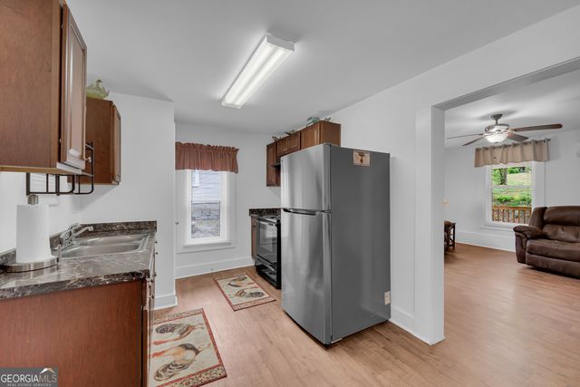 337 State Street, Commerce, GA 30529