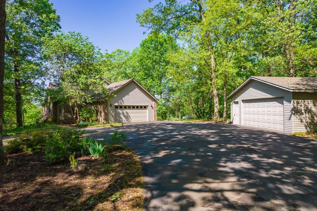 1050 Red Top Hill Rd, Buchanan, TN 38222