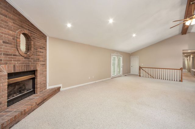 1050 Red Top Hill Rd, Buchanan, TN 38222
