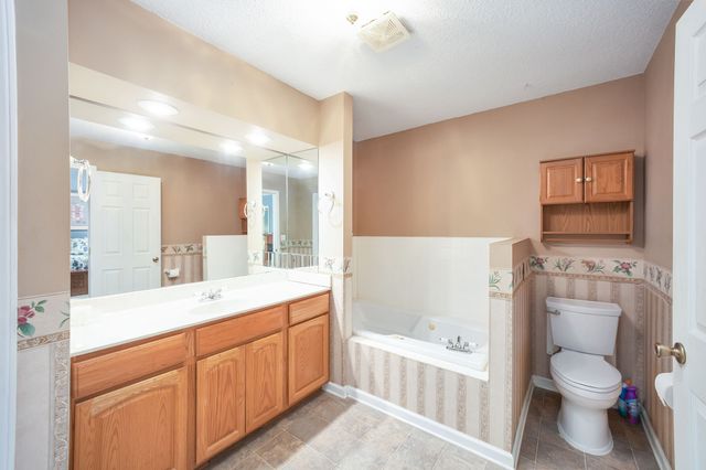 1050 Red Top Hill Rd, Buchanan, TN 38222