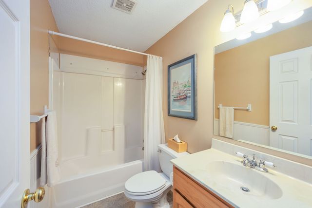 1050 Red Top Hill Rd, Buchanan, TN 38222