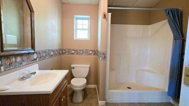 1050 Red Top Hill Rd, Buchanan, TN 38222