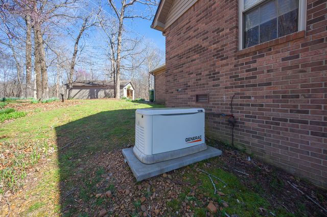 1050 Red Top Hill Rd, Buchanan, TN 38222