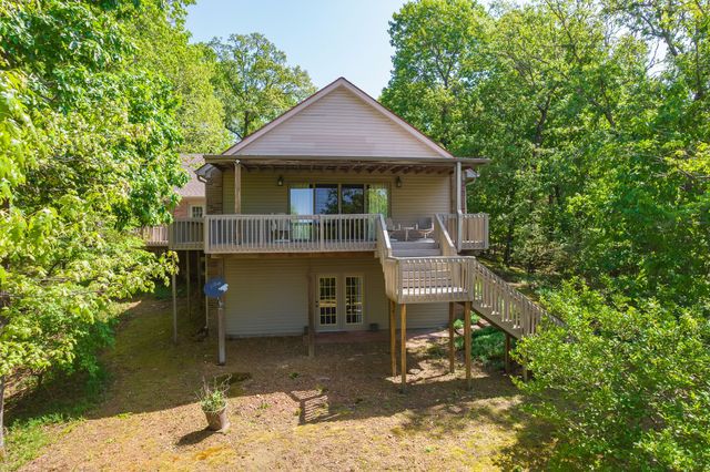 1050 Red Top Hill Rd, Buchanan, TN 38222