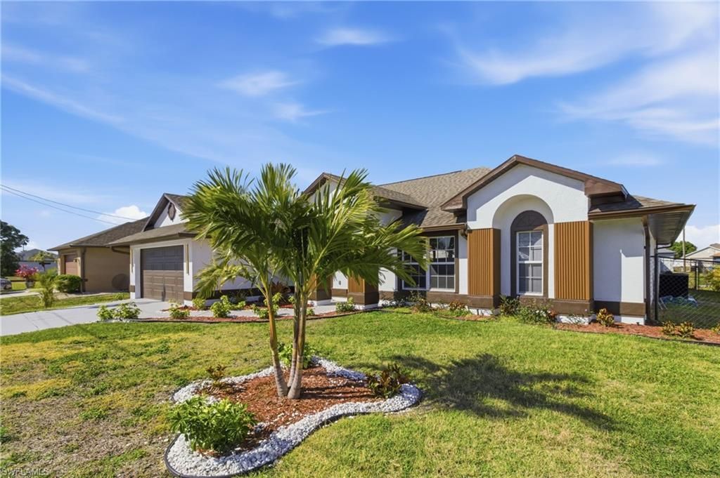 Image 1 of property listing at 619 SW 26th TER, Cape Coral, FL 33914