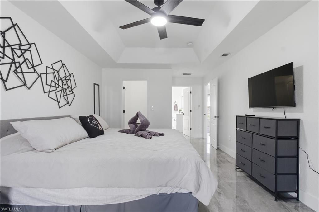 Image 18 of property listing at 619 SW 26th TER, Cape Coral, FL 33914