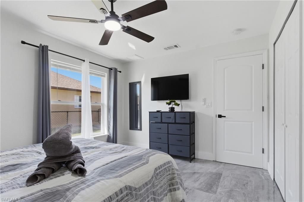 Image 25 of property listing at 619 SW 26th TER, Cape Coral, FL 33914