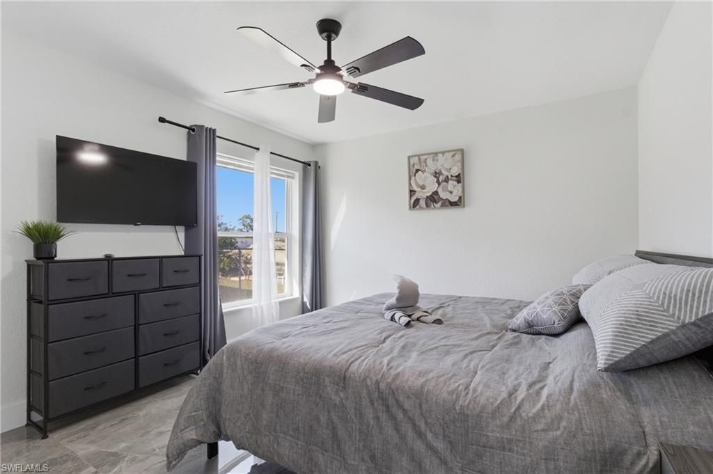 Image 26 of property listing at 619 SW 26th TER, Cape Coral, FL 33914