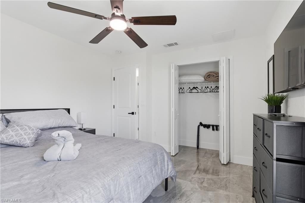 Image 27 of property listing at 619 SW 26th TER, Cape Coral, FL 33914