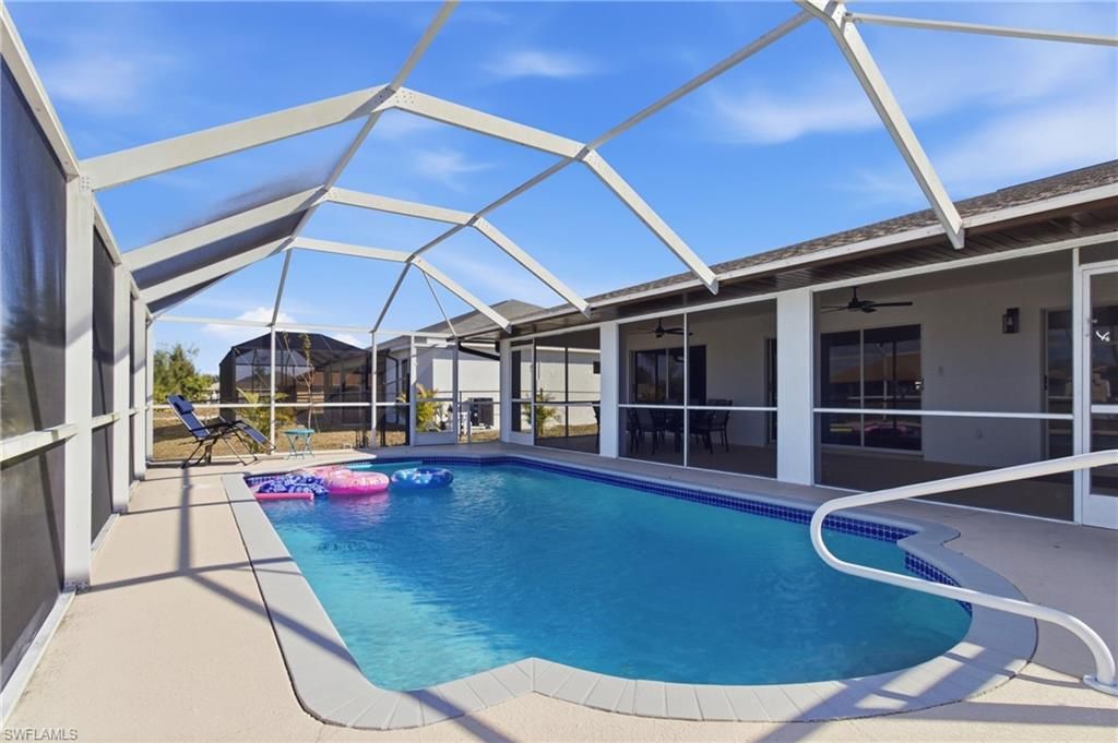Image 35 of property listing at 619 SW 26th TER, Cape Coral, FL 33914