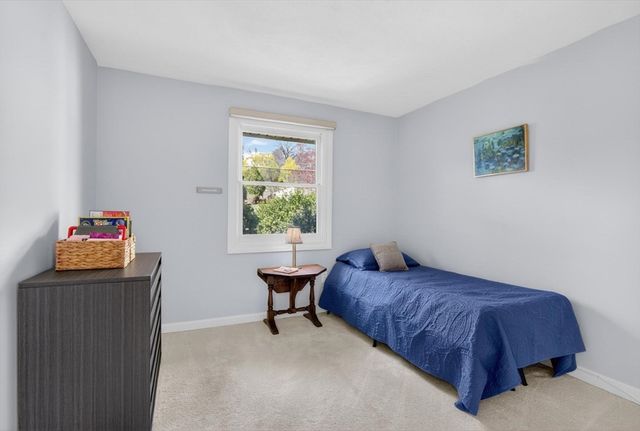 15 San Mateo Dr, Chelmsford, MA 01824