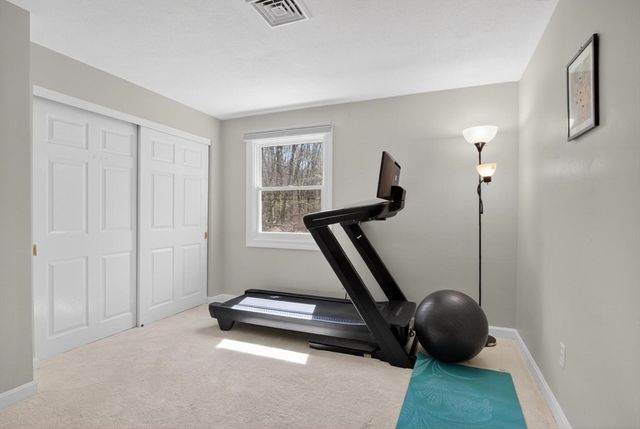 15 San Mateo Dr, Chelmsford, MA 01824