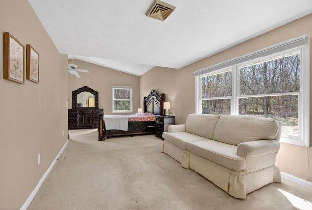 15 San Mateo Dr, Chelmsford, MA 01824