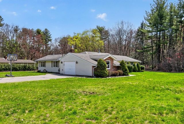 15 San Mateo Dr, Chelmsford, MA 01824