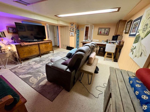 2068 Sherry Ln, Twin Falls, ID 83301