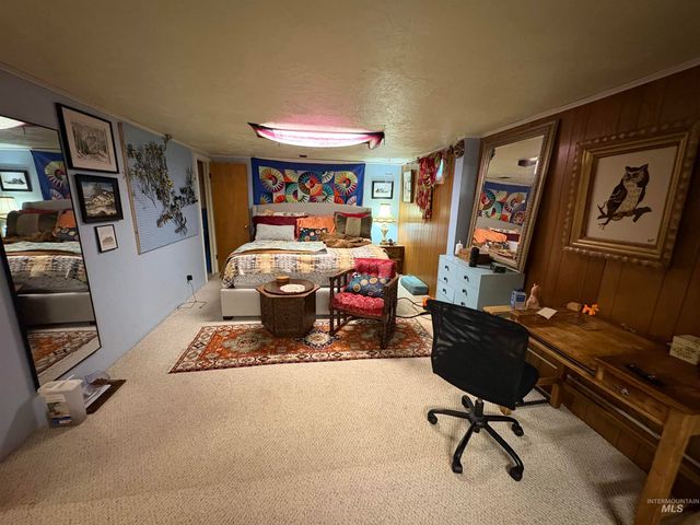 2068 Sherry Ln, Twin Falls, ID 83301