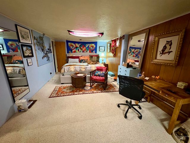 2068 Sherry Ln, Twin Falls, ID 83301