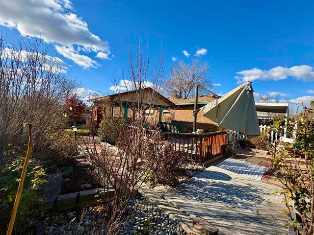 2068 Sherry Ln, Twin Falls, ID 83301