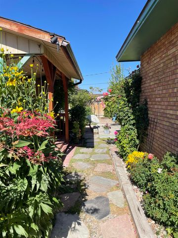 2068 Sherry Ln, Twin Falls, ID 83301