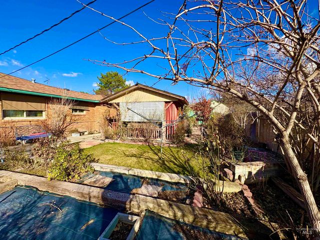 2068 Sherry Ln, Twin Falls, ID 83301