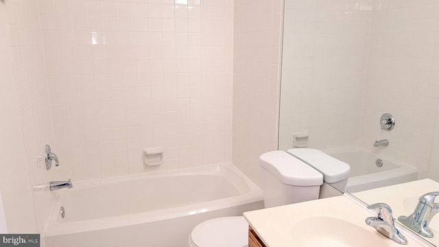 43543 PLANTATION TER, Ashburn, VA 20147