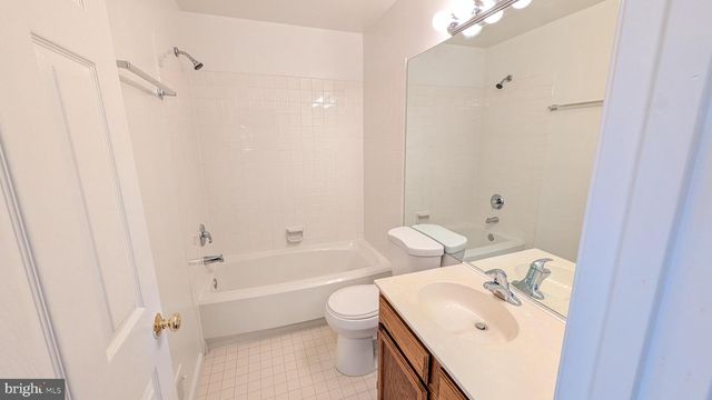43543 PLANTATION TER, Ashburn, VA 20147