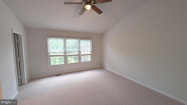 43543 PLANTATION TER, Ashburn, VA 20147