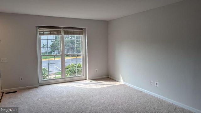 43543 PLANTATION TER, Ashburn, VA 20147
