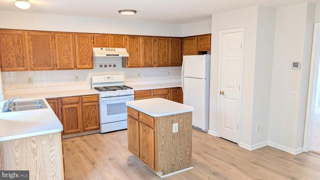 43543 PLANTATION TER, Ashburn, VA 20147