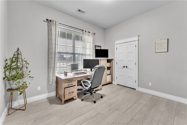 509 Waterfalls Court, Farmington, AR 72730