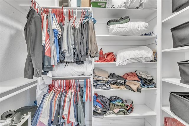 509 Waterfalls Court, Farmington, AR 72730