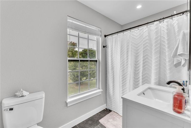 509 Waterfalls Court, Farmington, AR 72730