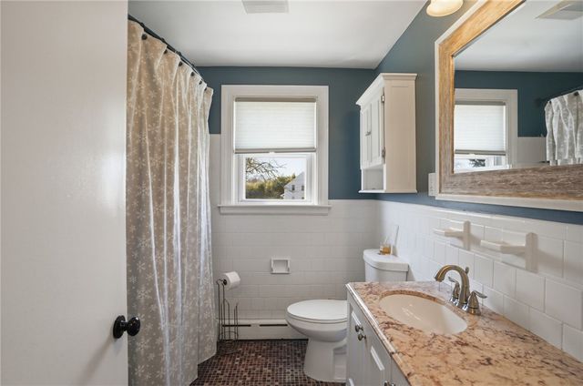 17 Goulart Avenue, Bristol, RI 02809