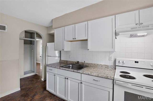 1223 Kimball Court, St Louis, MO 63137