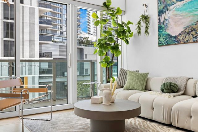 41 SE 5th Street 510, Miami, FL 33131