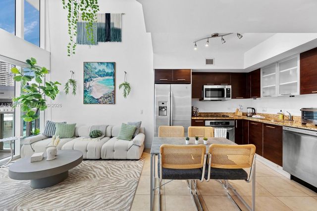 41 SE 5th Street 510, Miami, FL 33131
