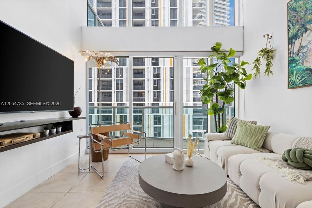 41 SE 5th Street 510, Miami, FL 33131