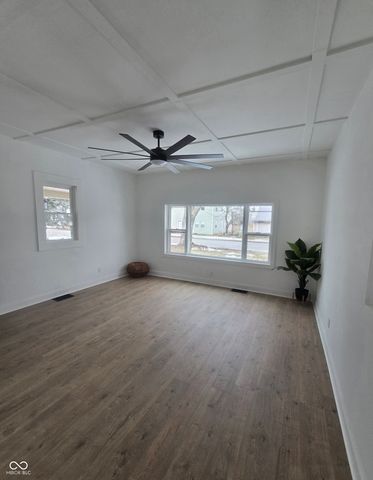 1605 S J Street, Elwood, IN 46036