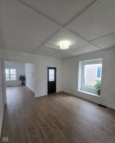 1605 S J Street, Elwood, IN 46036