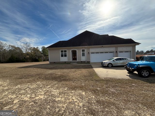 555 Limestone Road, Cochran, GA 31014