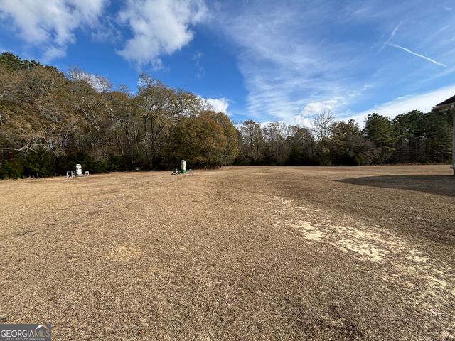 555 Limestone Road, Cochran, GA 31014