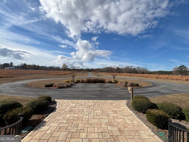 555 Limestone Road, Cochran, GA 31014