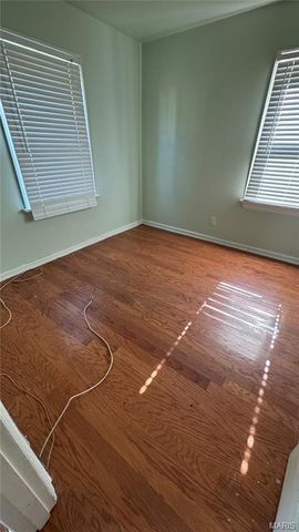 10300 Saint Joan Lane, St Ann, MO 63074