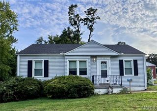 10300 Saint Joan Lane, St Ann, MO 63074