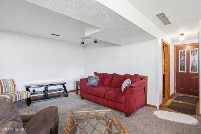 3244 SE 20th Street, Des Moines, IA 50320
