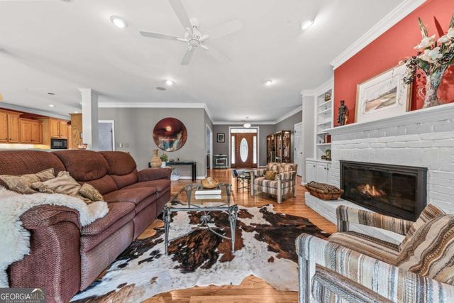 1151 Shoulder Bone Circle, Greensboro, GA 30642